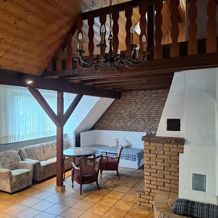 Studio-apartment 2 Etagen 아파트